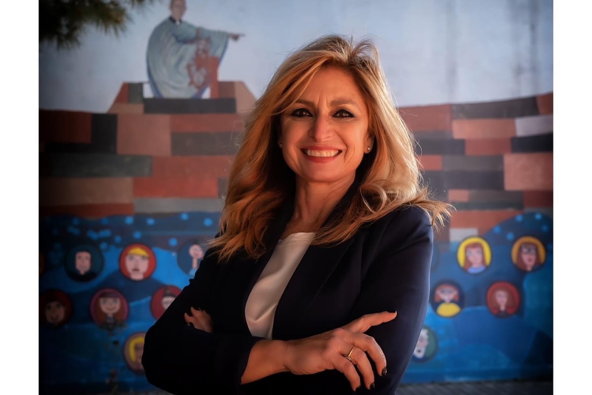 Antonella Di Bartolo, preside innovatrice  “Costruire il futuro con il sorriso”